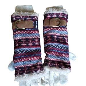 NWOT HERITAGE COLLECTION 3-IN-1 LAYERED GLOVES